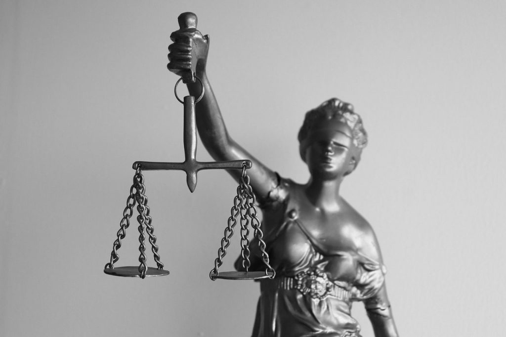 DUI lawyer explaining the benefits of wet reckless plea bargain compared to DUI in California