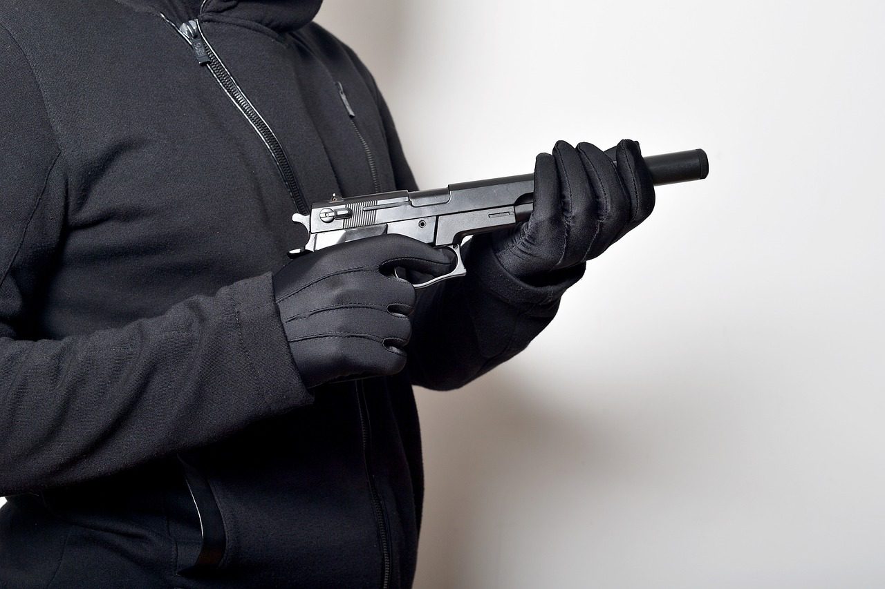 Federal Gun Charges Defense by Los Angeles criminal defense attorney Arash Hashemi